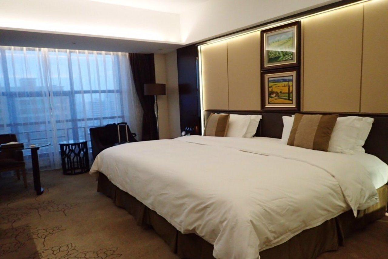 Maoming International Hotel Eksteriør billede