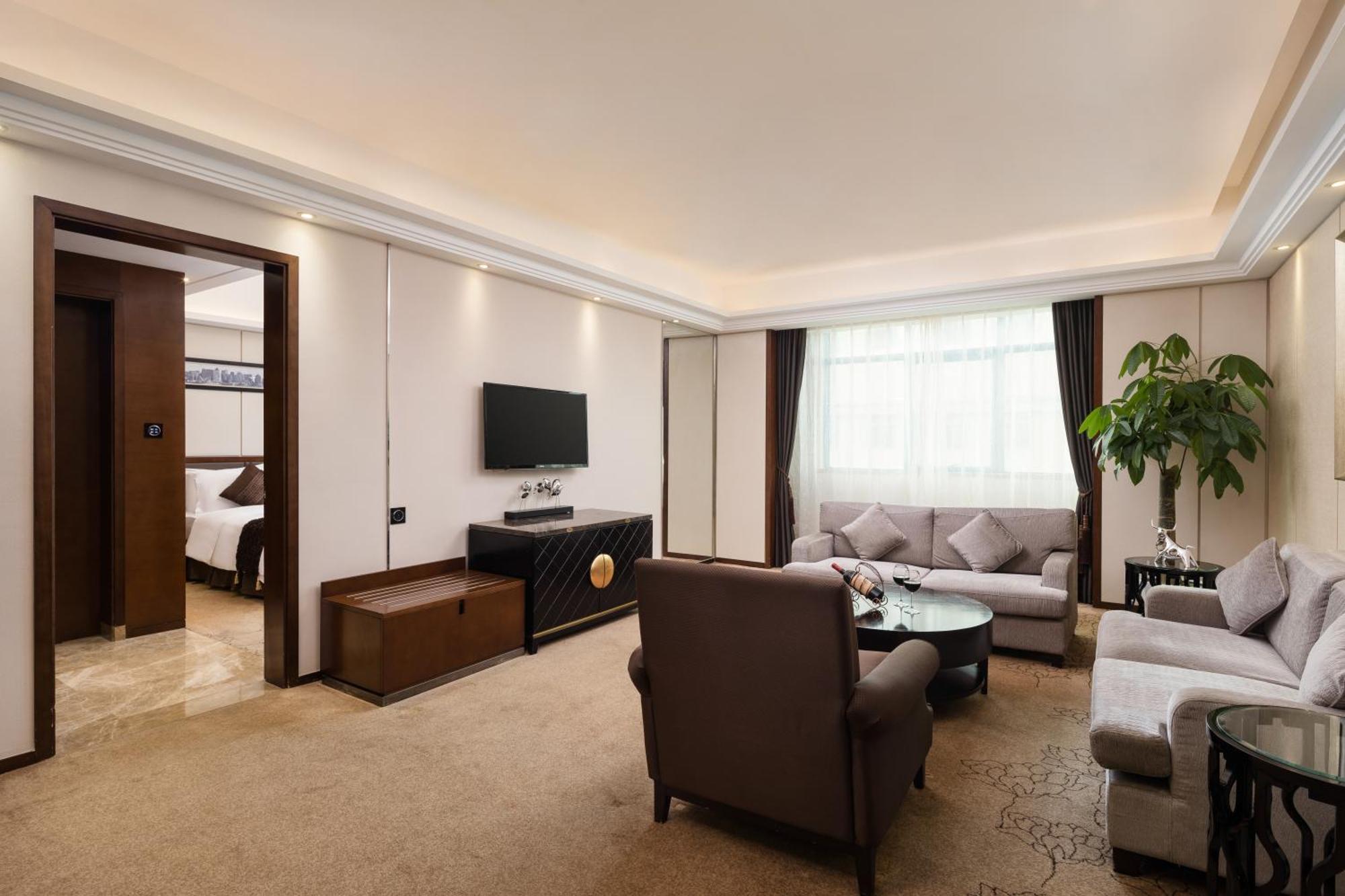 Maoming International Hotel Eksteriør billede