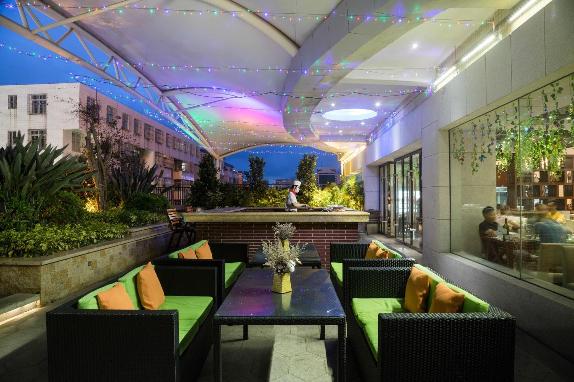 Maoming International Hotel Eksteriør billede